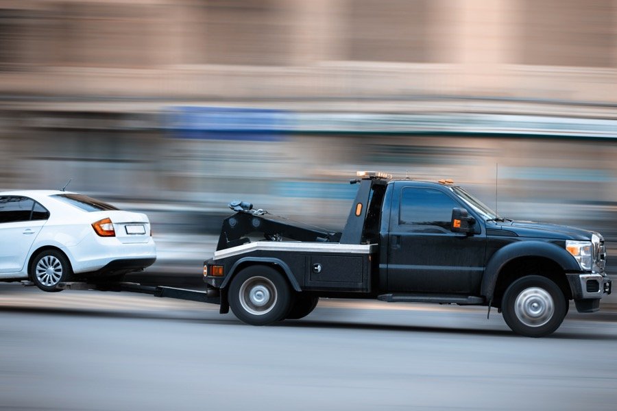 24/7 towing service in Peterborough